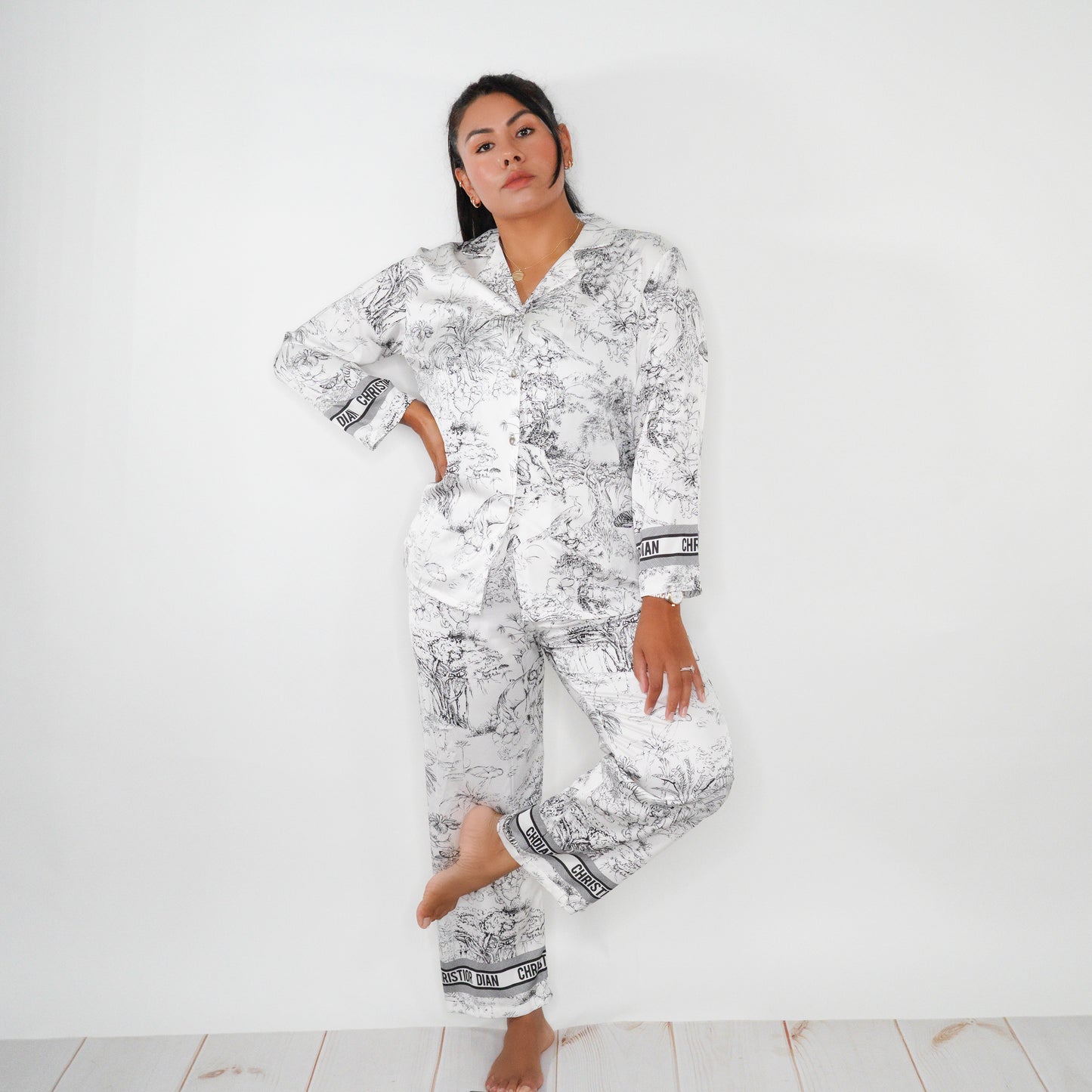 Two-piece pajama set (shirt and pants)”.