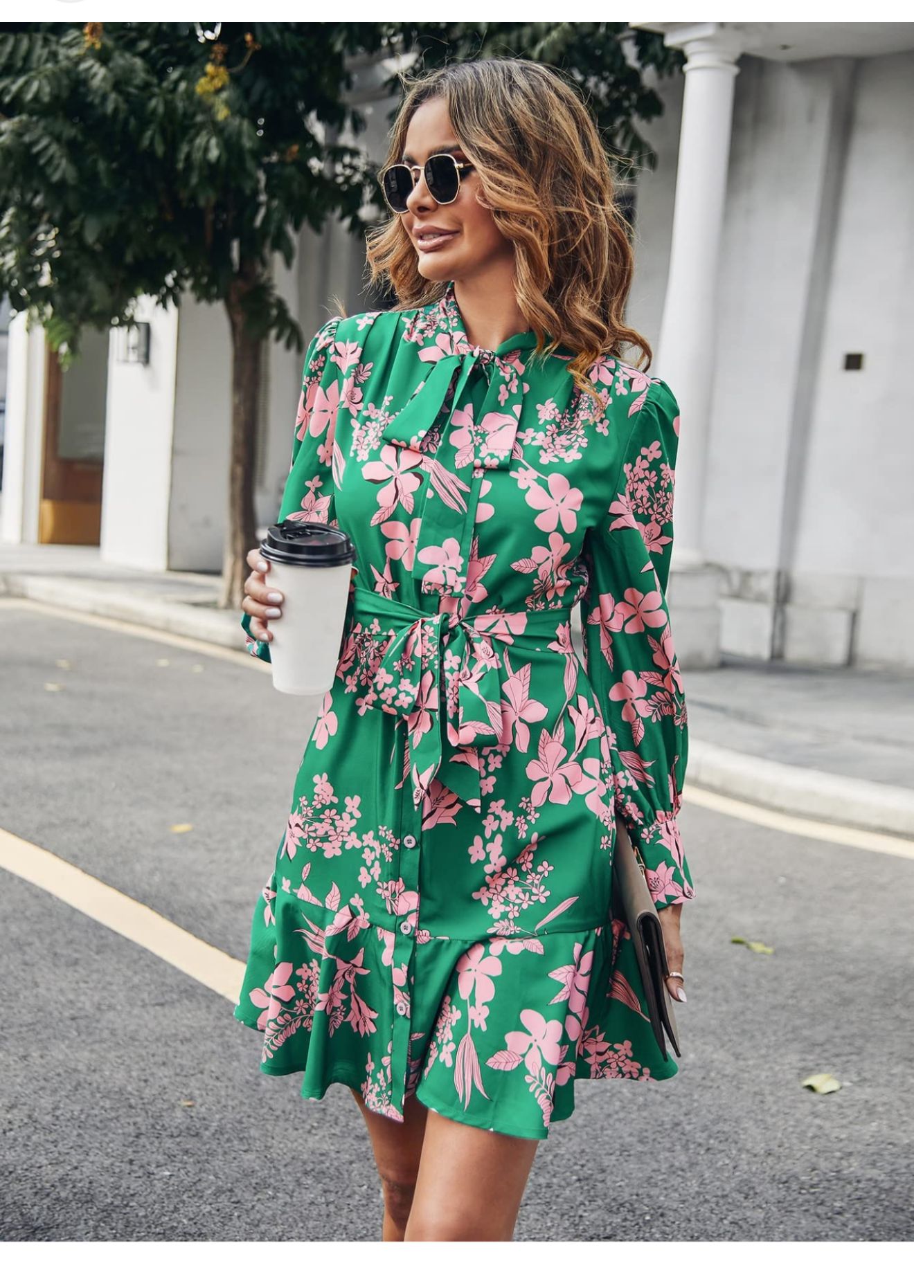 Women's dress with floral print and sleeves