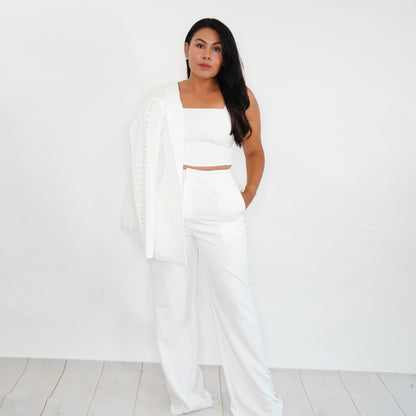 Sleek & Sophisticated: White Minimalist Set with Pearl Detail”