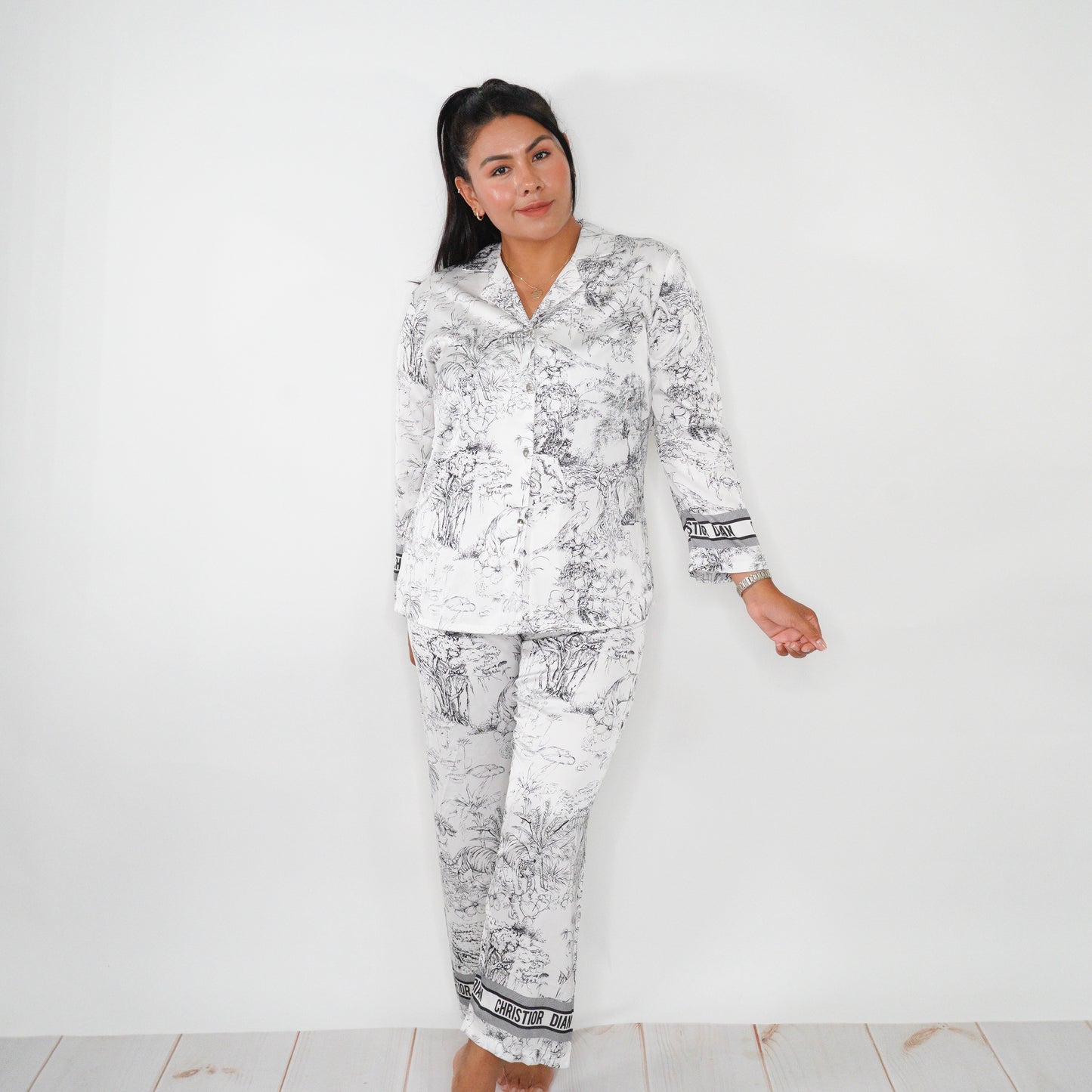 Two-piece pajama set (shirt and pants)”.