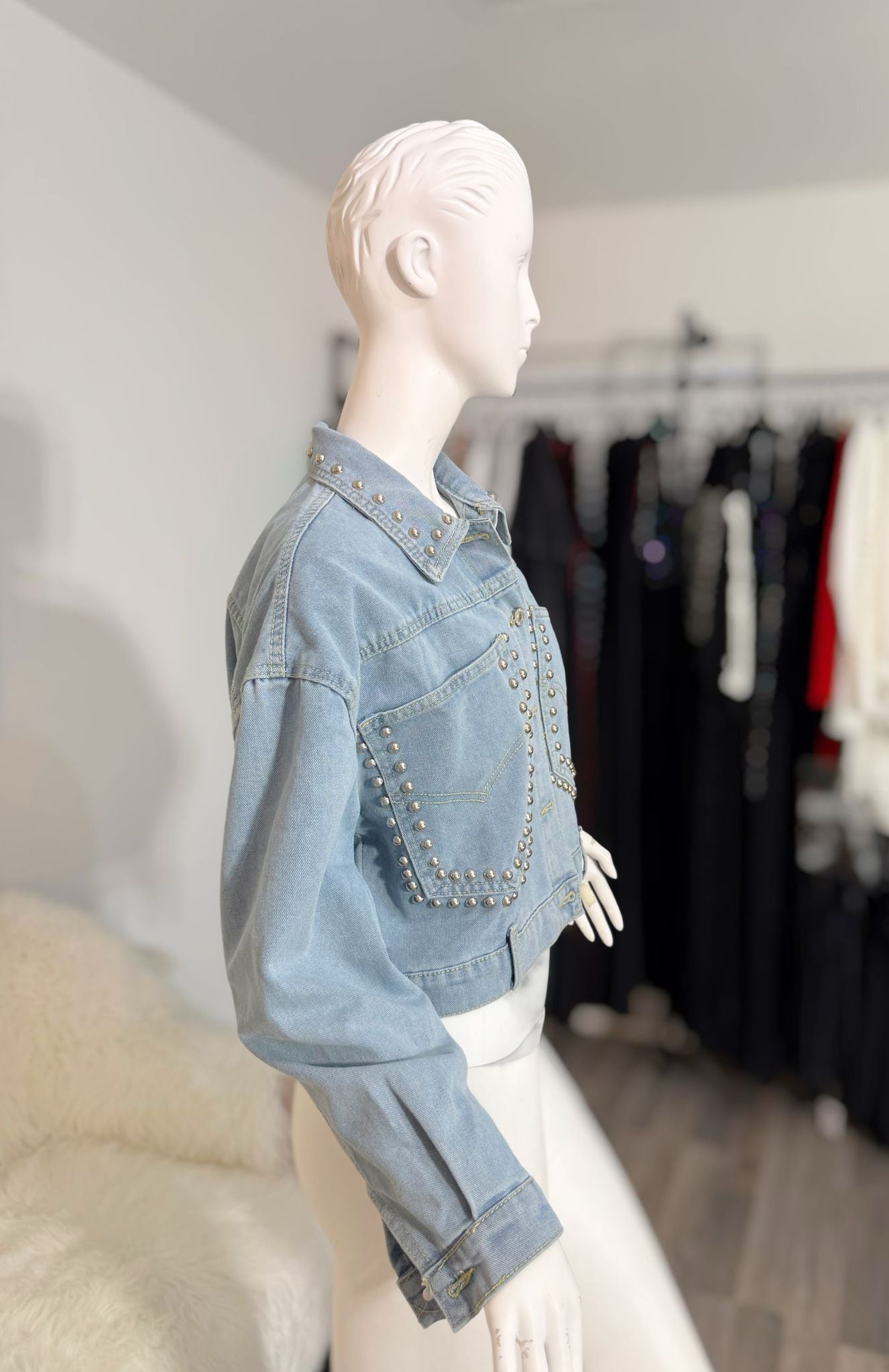 Studded Cropped Denim Jacket&nbsp;